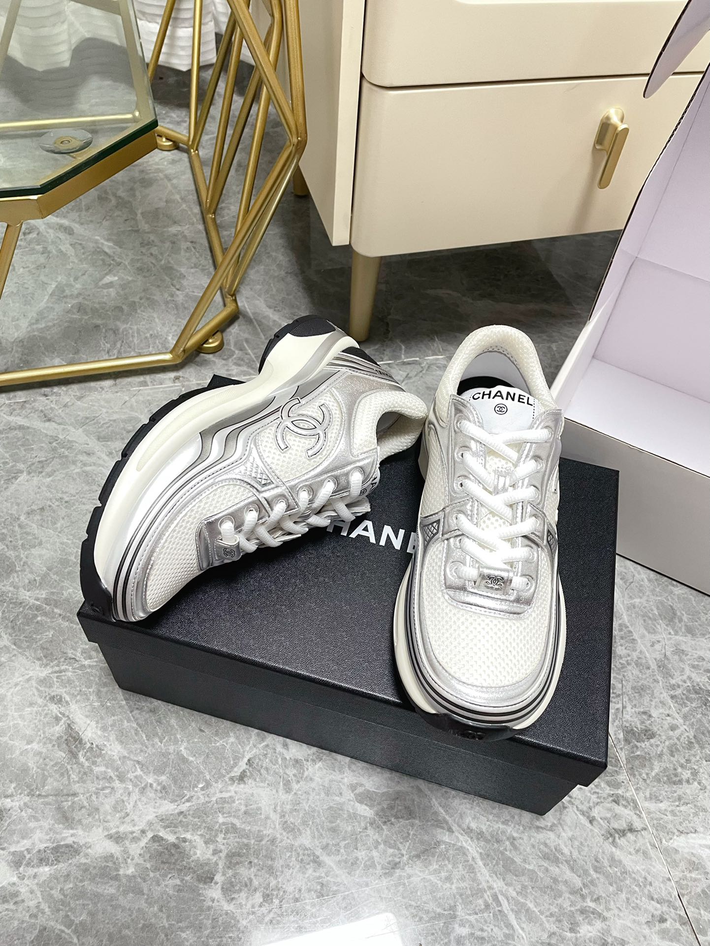 Women's high heels